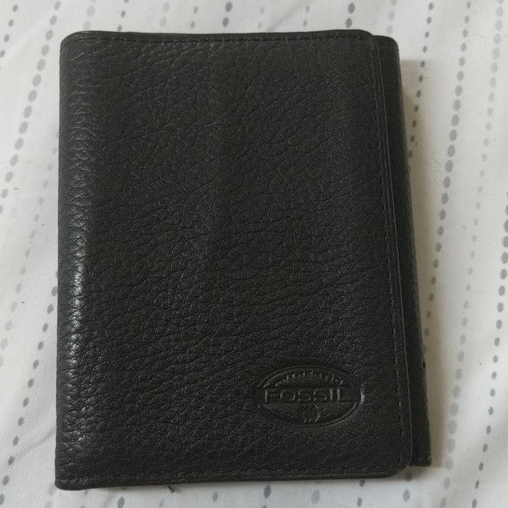Men's fossil wallet